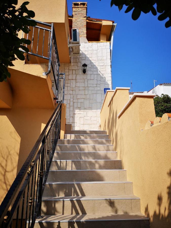 Apartmán Lux Attic Old Town Rab Rab Town Exteriér fotografie